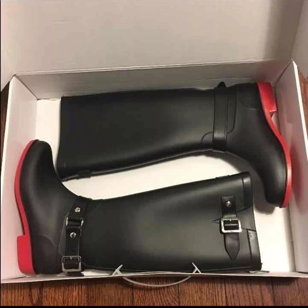 Equestrian rain boots